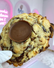 Load image into Gallery viewer, Peanut Butter Cup Kookie
